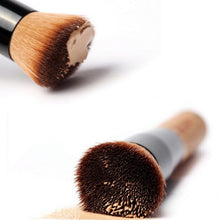 Load image into Gallery viewer, Foundation Face Make Up Brush