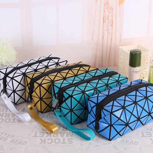 Geometric Zipper Cosmetic Bag