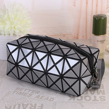 Load image into Gallery viewer, Geometric Zipper Cosmetic Bag